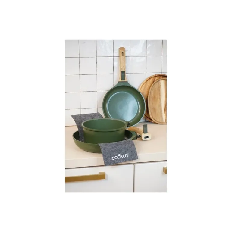 L'Incroyable batterie de cuisine amovible vert fougère