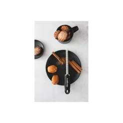 Râpe à épices premium noire